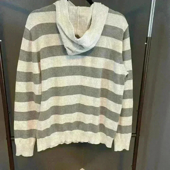 Men’s Express Gray Striped Sweater with hood size Large - Picture 6 of 11